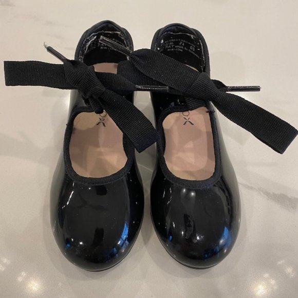 Capezio Black Tap Shoes - Girls Size 9.5 - Gently Used - Classic Style - Picture 1 of 7